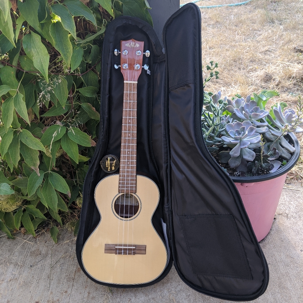 Spruce Mahogany Tenor Ukulele Kala NWOT